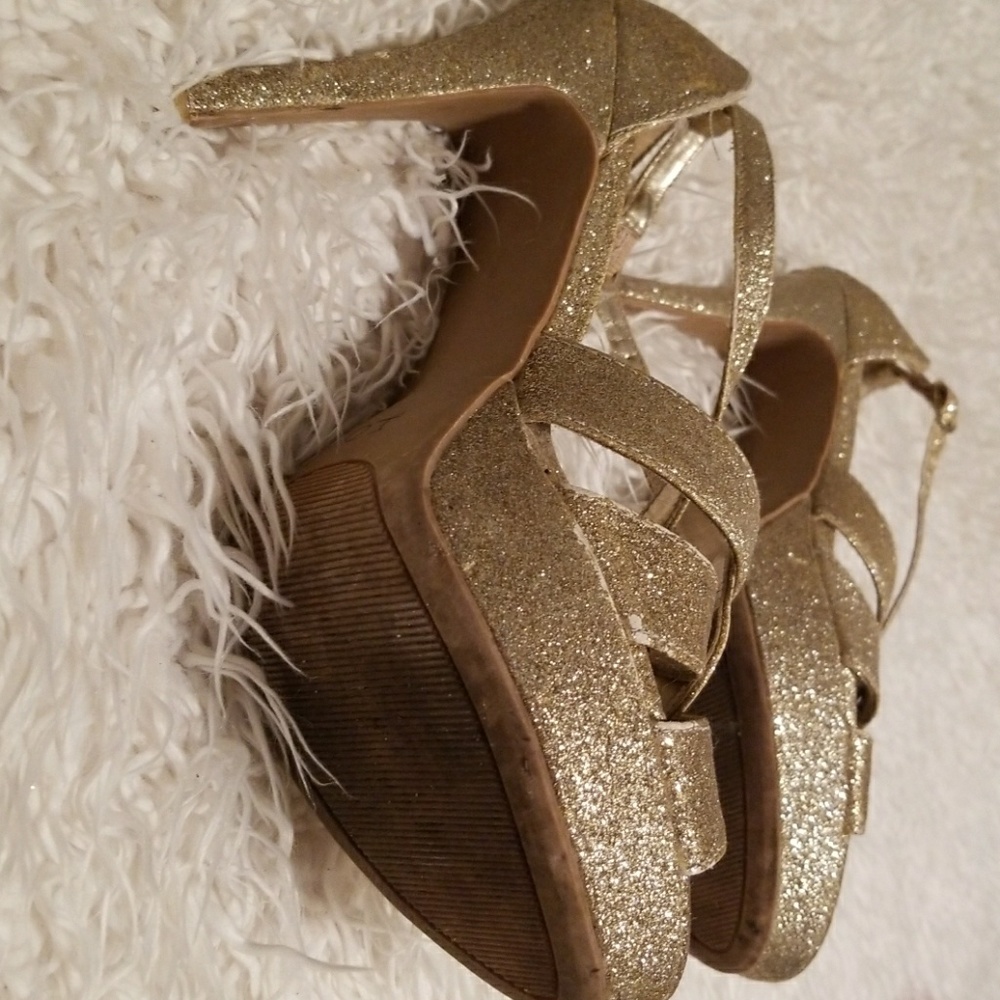 Shoes - Picture 2 of 2